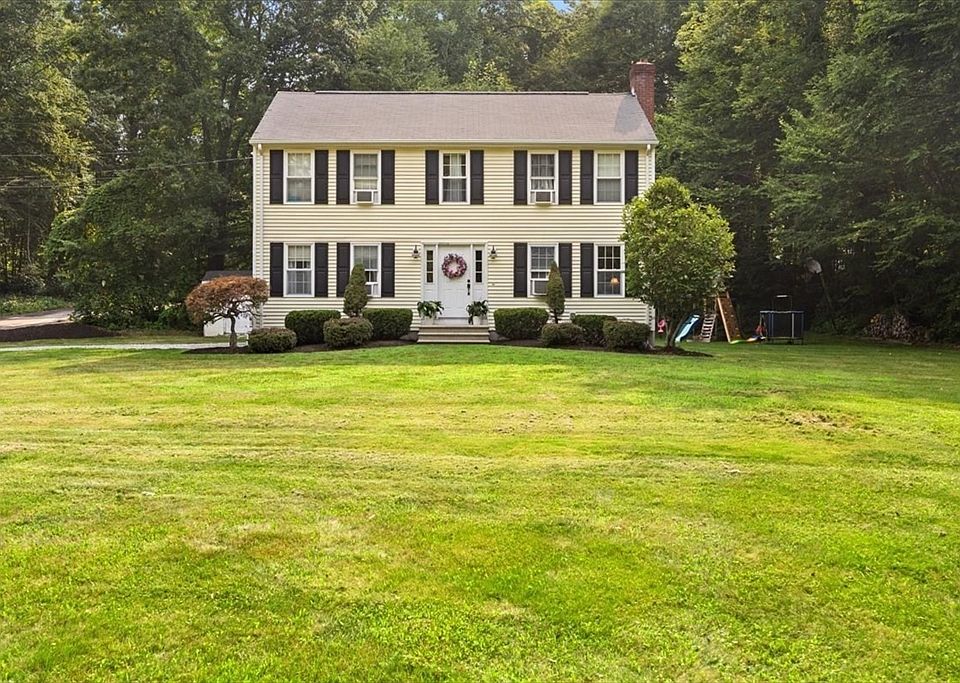 1st image of 530 Chestnut Hill Rd