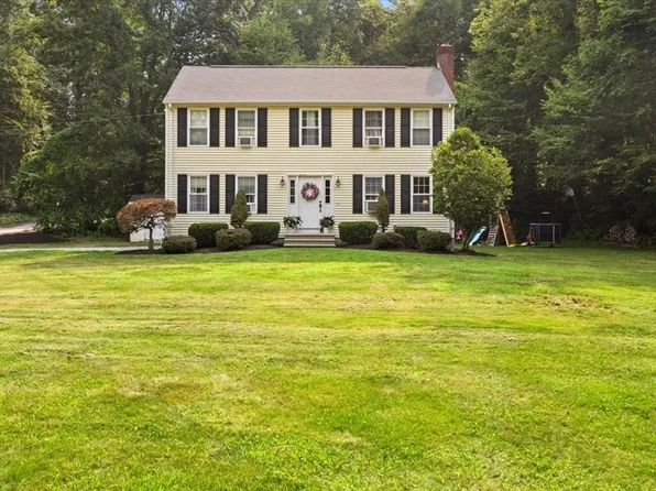 530 Chestnut Hill Rd, Millville, MA 01529