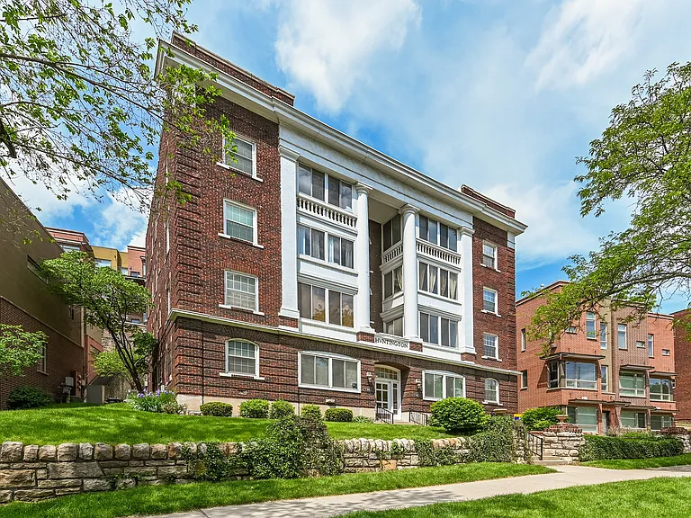 4508 J C Nichols Pkwy #2S — Photo 28