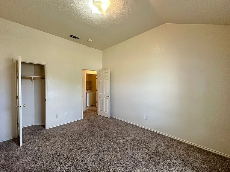 4201 Alleeta Dr — Photo 14