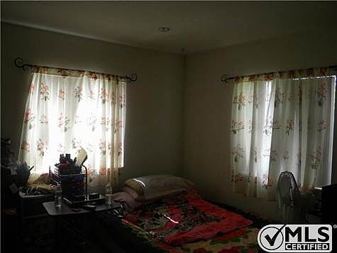 4th image of 2939 E 11th St