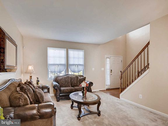4th image of 4406 Kildare Ct