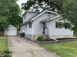 621 Dunham St, Burlington, IA 52601