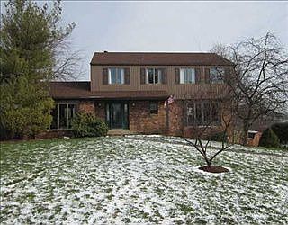 5th image of 2249 Woodmont Dr