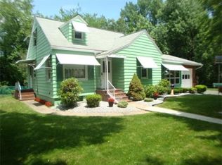 34 Queen Cir, South Hadley, MA 01075
