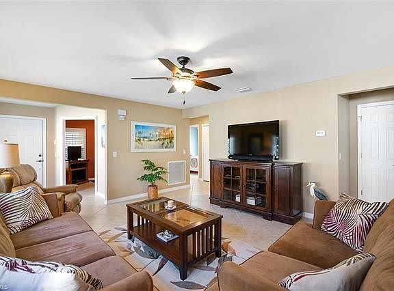 5th image of 15113 Estuary Cir