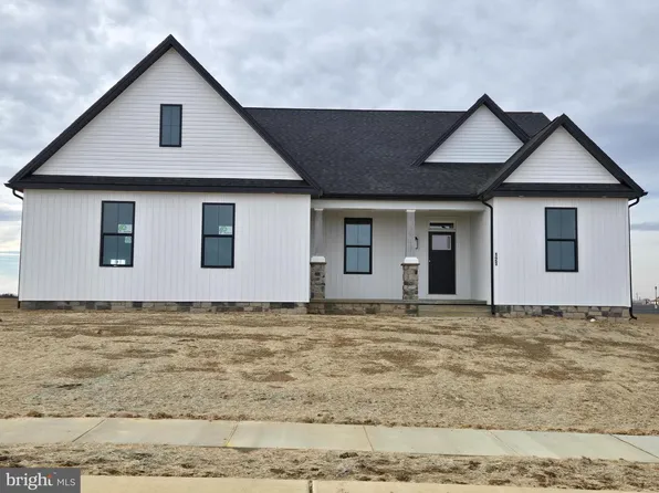 121 Eagle Ln Lot 8, Hanover, PA 17331