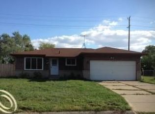 29006 Nottingham Cir E, Warren, MI 48092