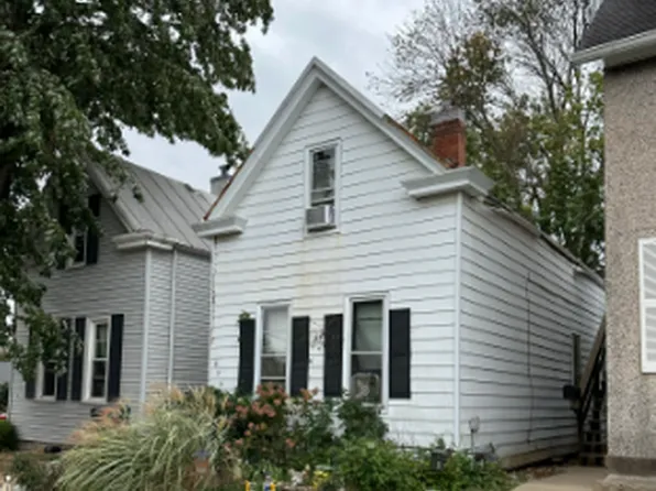 836 Adams St, Quincy, IL 62301