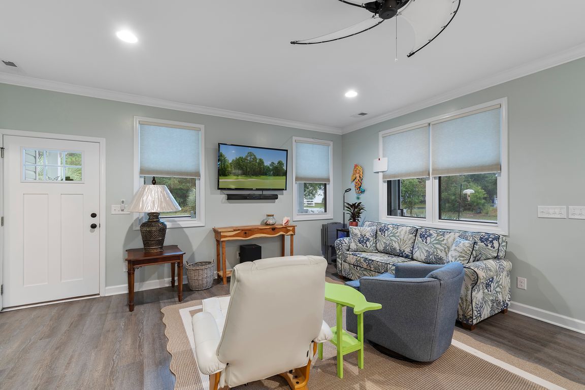 next background image