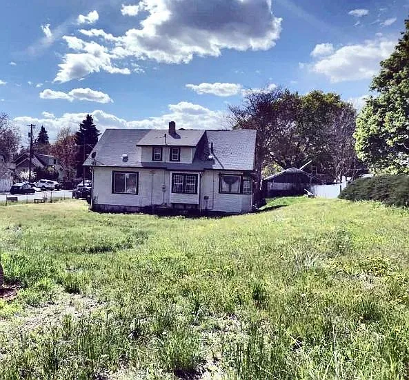 1717 E Jackson Ave — Photo 9