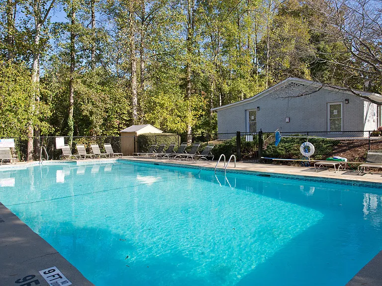 Woodland Falls Apartments — Photo 13