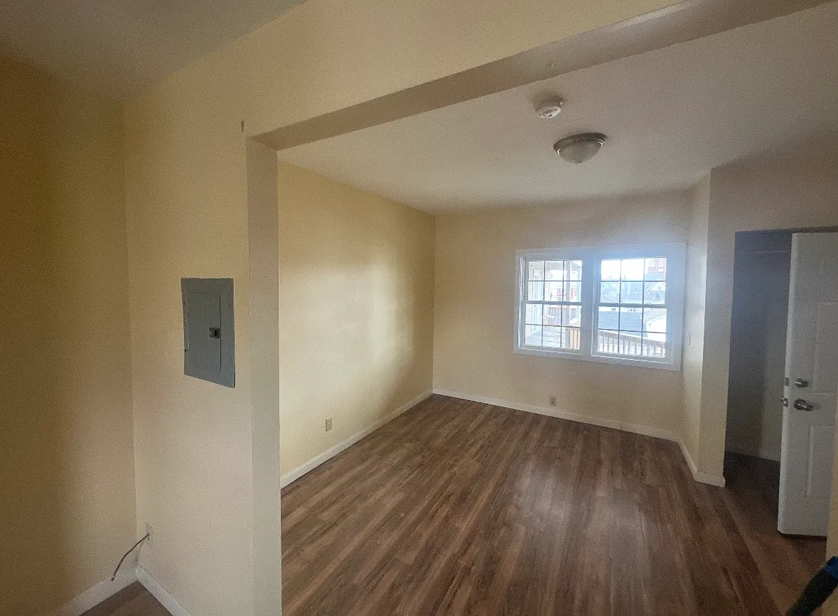 Studio, 450 sqft, $1,400 — Photo 2