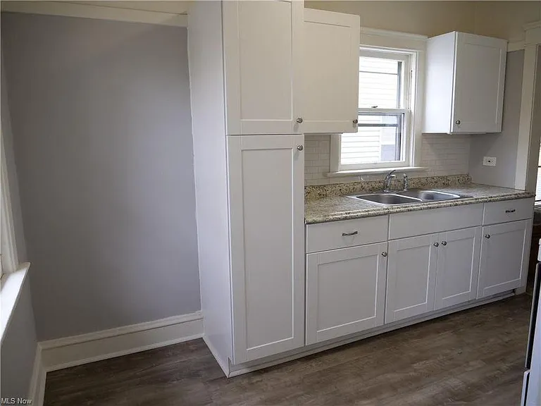 1290 Gladys Ave #2 — Photo 5