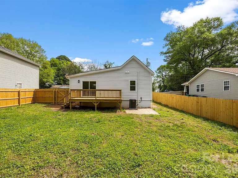 2942 Reid Ave — Photo 23