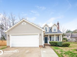 7403 Autumn Trail Dr, Charlotte, NC 28213