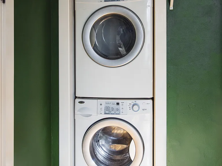 19 S Wc Riles St — Photo 17