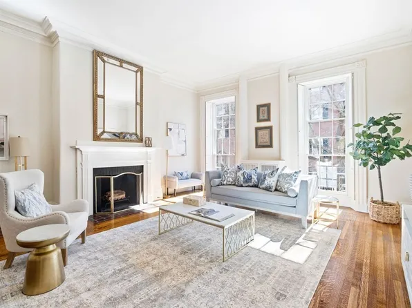25 Chestnut St APT 2, Boston, MA 02108