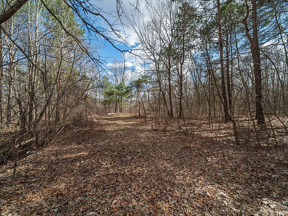 2nd image of 2725 S Duck Lake Rd