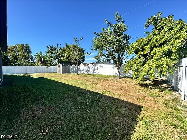 209 SE 26th Terrace Cpe — Photo 7