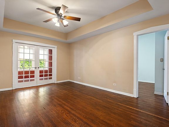 4th image of 2701 W Ainslie St APT 1