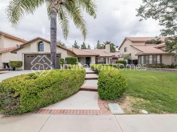 32430 Cape Cod Dr, Lake Elsinore, CA 92530