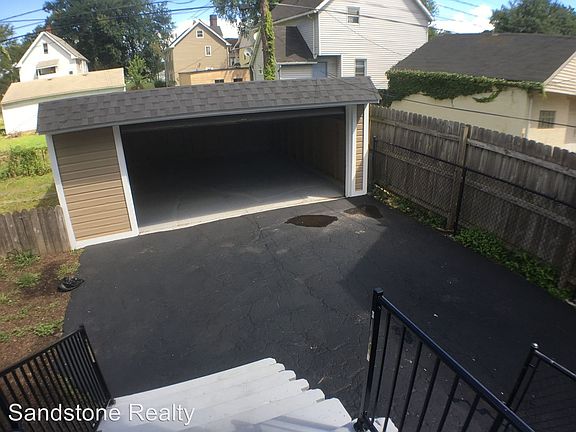 3rd image of 4609 Pearse Ave