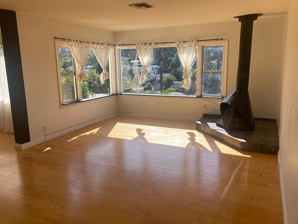 1st image of 1638 Redesdale Ave #2