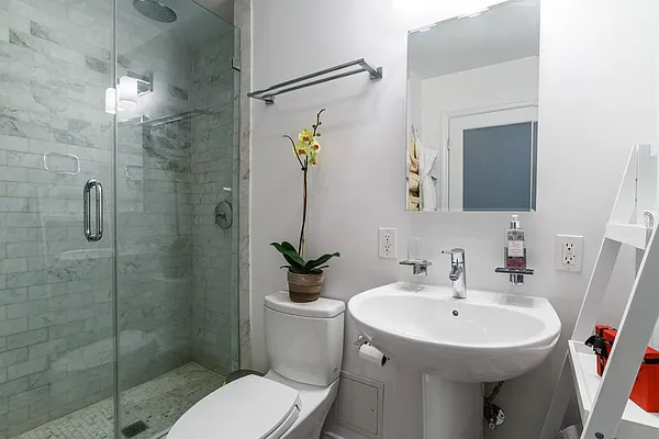 Sold by Compass | media 5