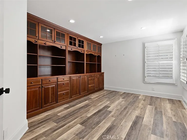 17 Colonial Dr — Photo 13