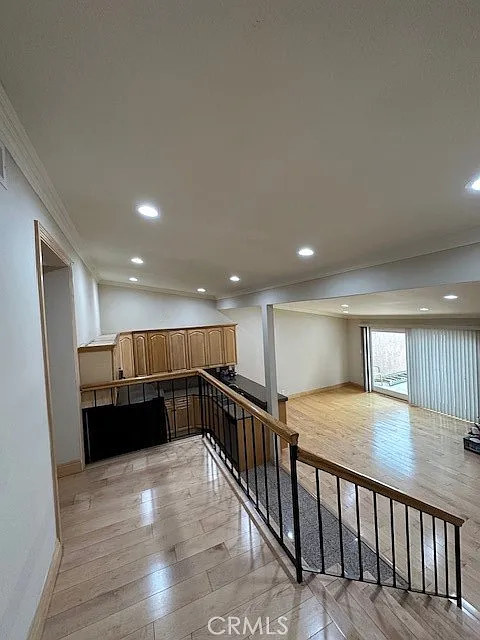 2 bed, 1077 sqft, $3,000 — Photo 4