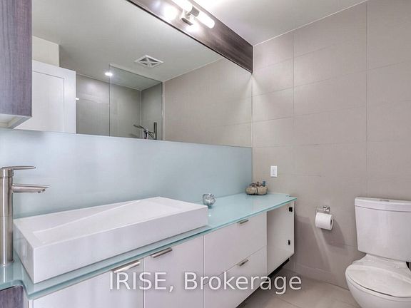 4th image of 300 Front St W #3412