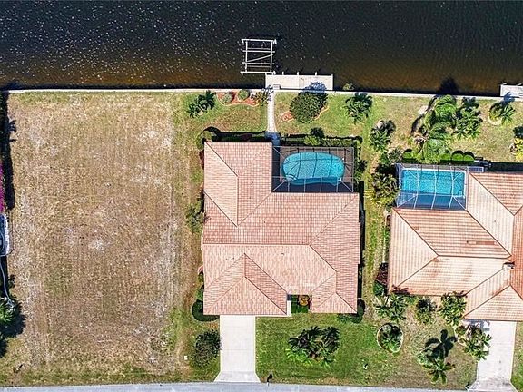 4th image of 729 Santa Margerita Ln