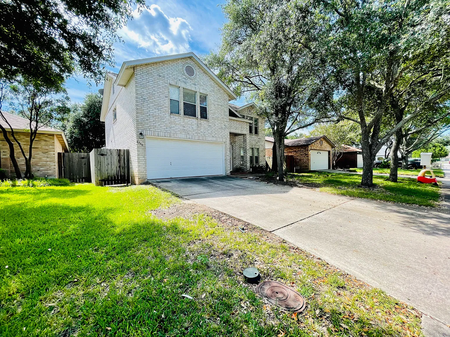 6346 Regency Ln — Photo 3