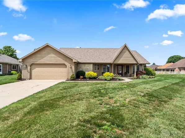 170 Carriage Crossing Way, Troy, OH 45373