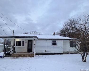 2275 Connell St, Burton, MI, 48529