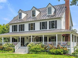 19634 Foggy Bottom Rd, Bluemont, VA 20135