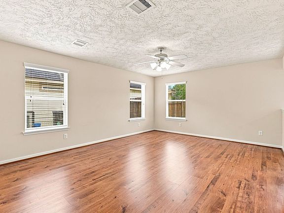 4th image of 12563 Chiswick Rd