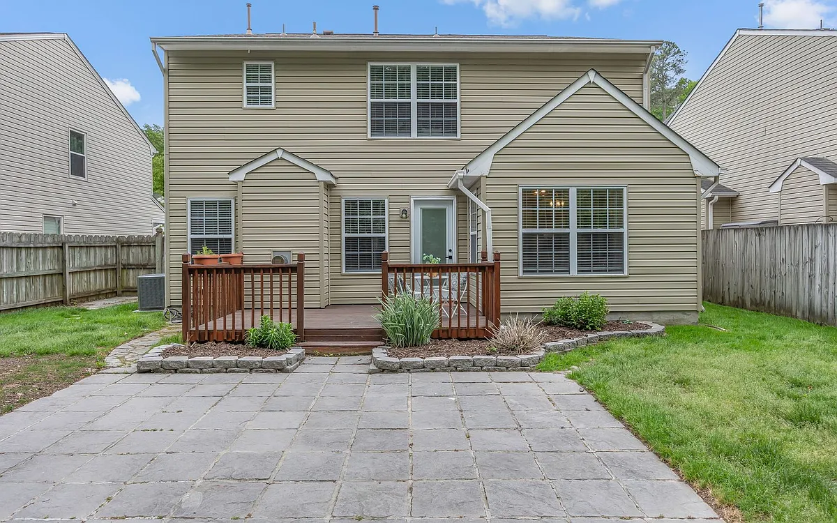 Building Photo - 2548 Farmworth Trl