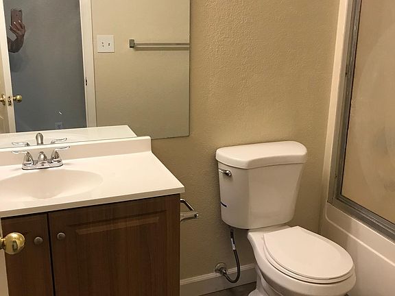 4th image of 1297 Chardonnay Dr