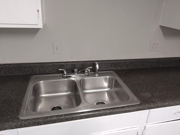4th image of 2635 Tutwiler Ave