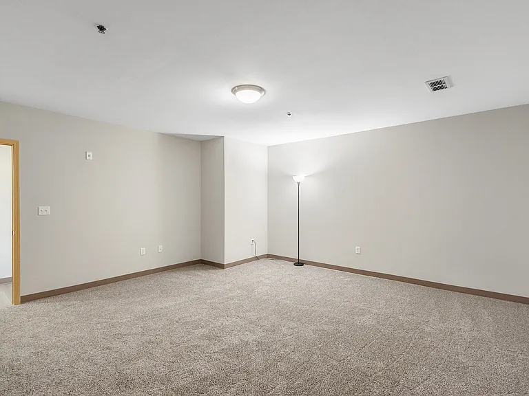 Blue Ribbon Lofts — Photo 9