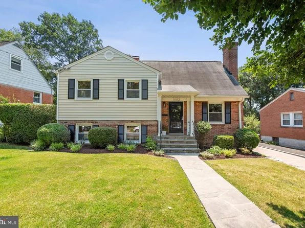 11112 Dewey Rd, Kensington, MD 20895