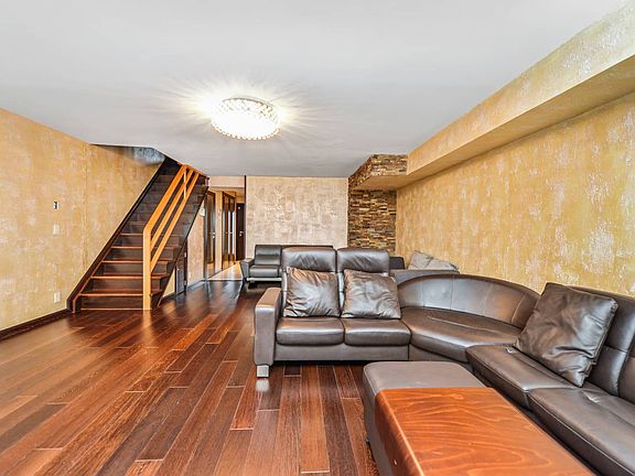 2nd image of 1183 Father Capodanno Blvd