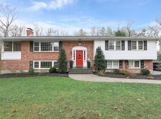 27 Locust Ln, Needham, MA 02492