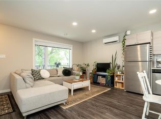 427 Saint Jean Baptiste St, Winnipeg, MB R2H2X6