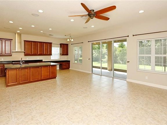 4th image of 19308 Autumn Chase Ct