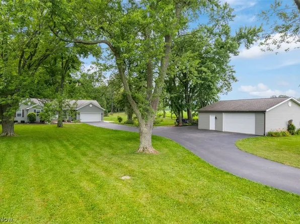 1342 Deerfield Ave N, Dalton, OH 44618