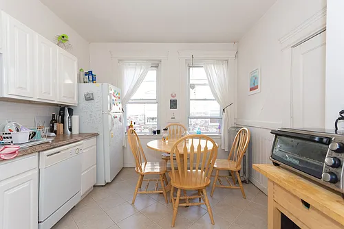 46-48 Brighton Ave #301 Photo 1