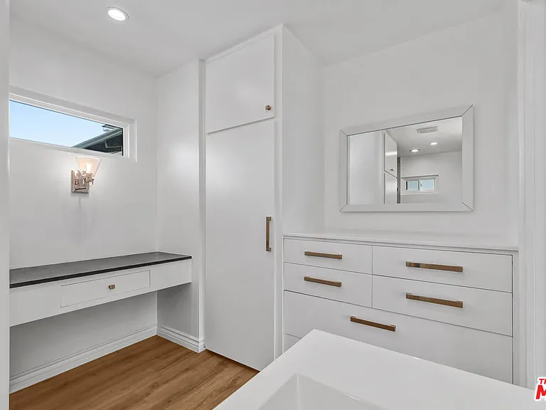 1801 Buckingham Rd — Photo 30